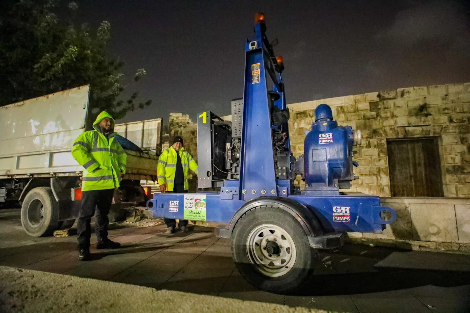 أمانة عمان تتعامل مع ارتفاع منسوب المياه في عدد من مناطق العاصمة