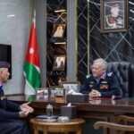 الملك يزور مديرية الأمن العام ويطلع على تجهيزاتها للتعامل مع الظروف الجوية