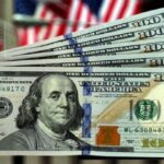الدولار يتجه لأكبر خسارة أسبوعية منذ حزيران 2025