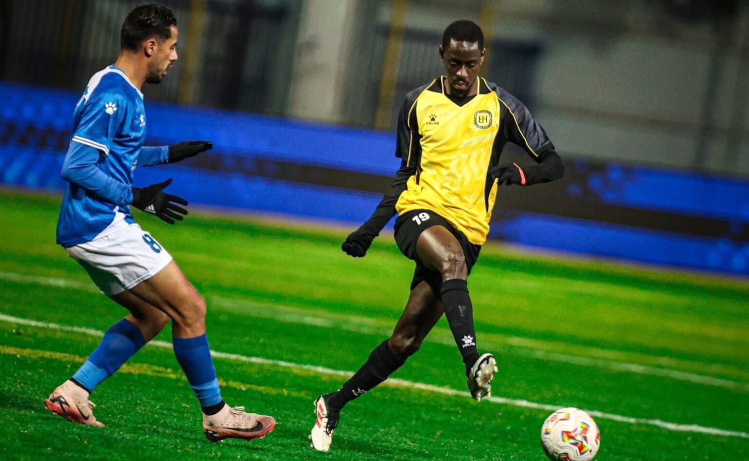 فريق الحسين يفوز على السلط بدوري المحترفين لكرة القدم فريق الحسين يفوز على السلط بدوري المحترفين لكرة القدم