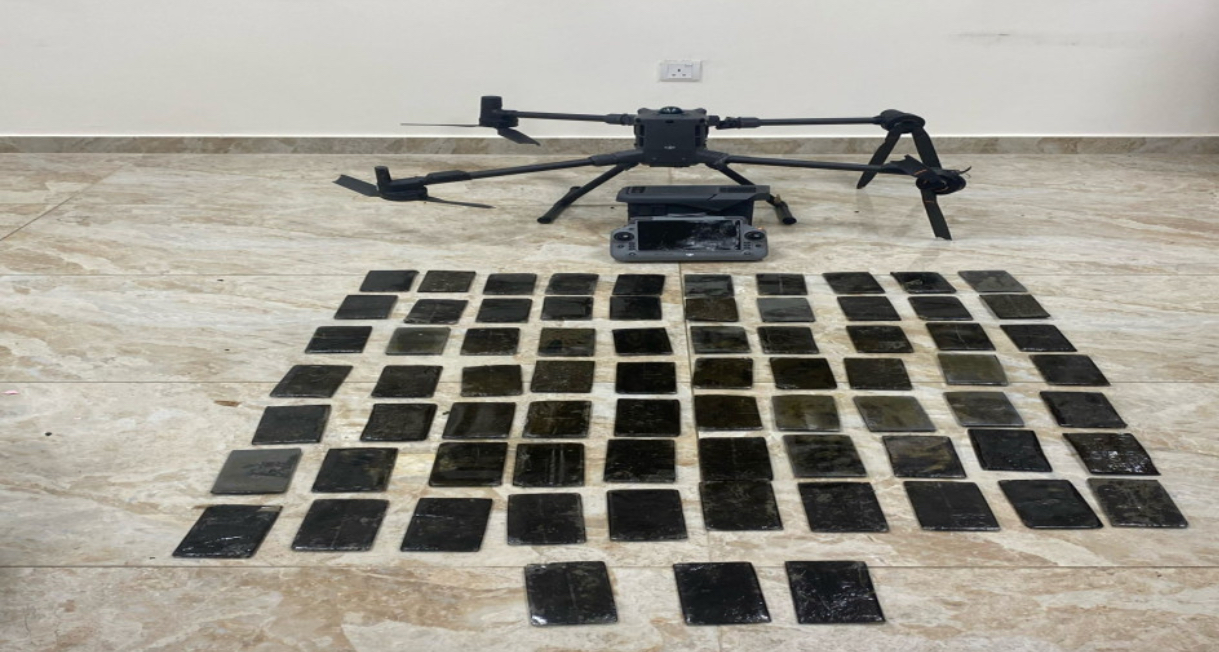 المنطقة العسكرية الجنوبية تحبط تهريب مواد مخدرة بواسطة طائرة مسيرة المنطقة العسكرية الجنوبية تحبط تهريب مواد مخدرة بواسطة طائرة مسيرة