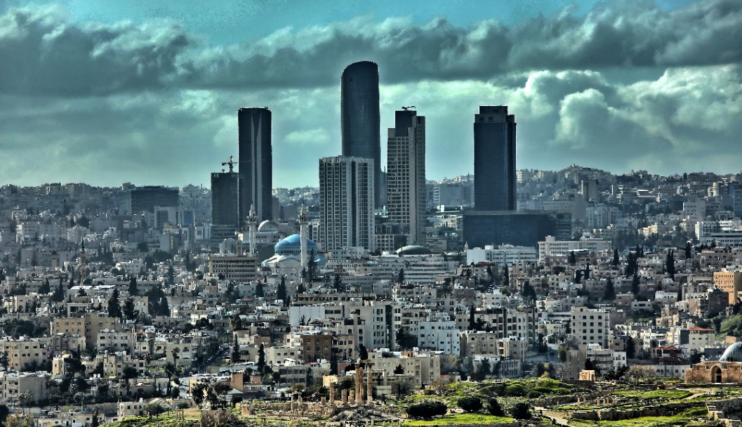 طقس بارد وأمطار خفيفة اليوم وارتفاع ملموس على درجات الحرارة غدًا