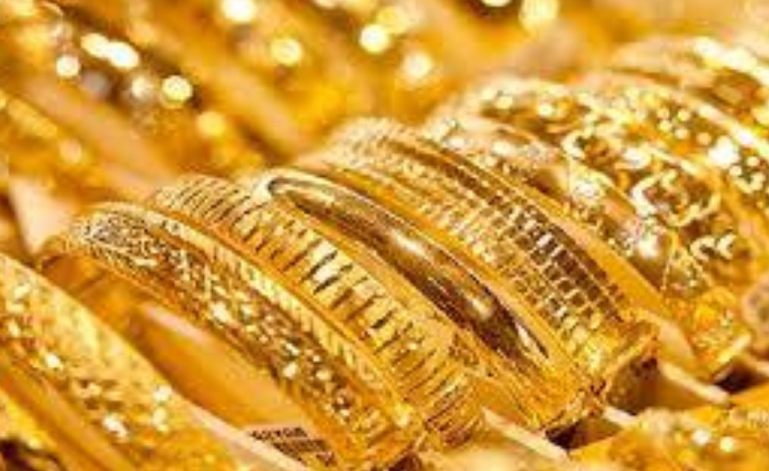 سعر الذهب عيار 21 يرتفع إلى 101 دينار للغرام