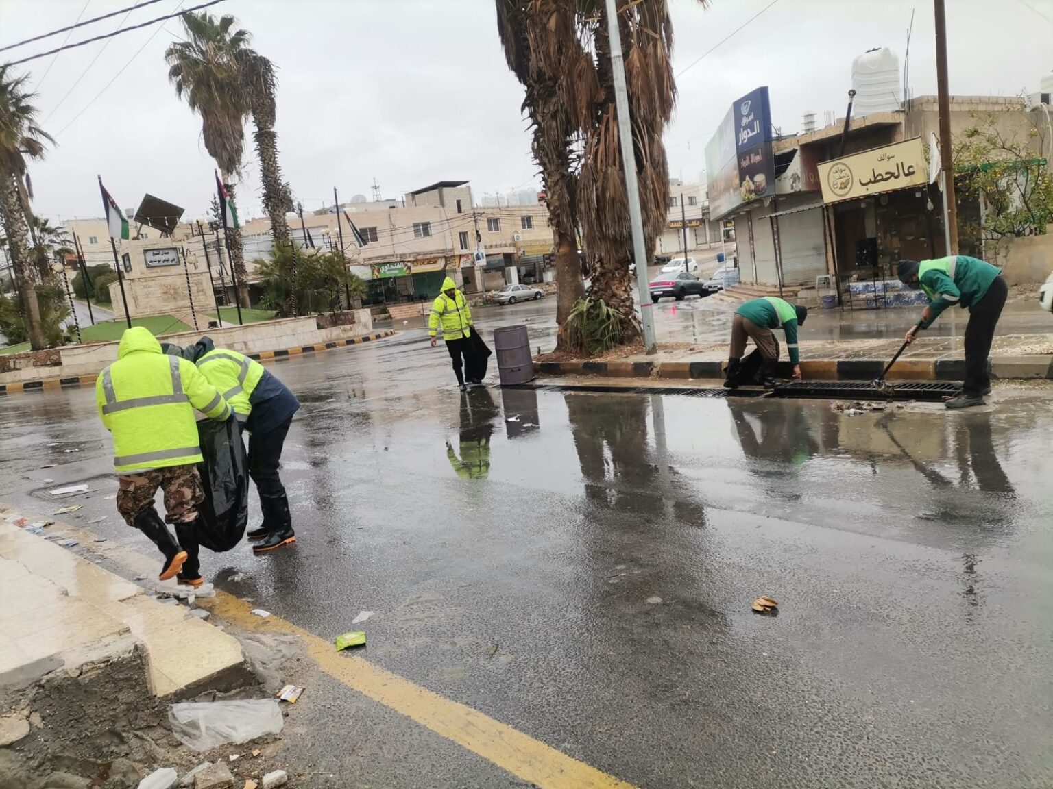 المصري: كميات المطر تجاوزت التوقعات وقدرة البنية التحتية على التحمل المصري: كميات المطر تجاوزت التوقعات وقدرة البنية التحتية على التحمل