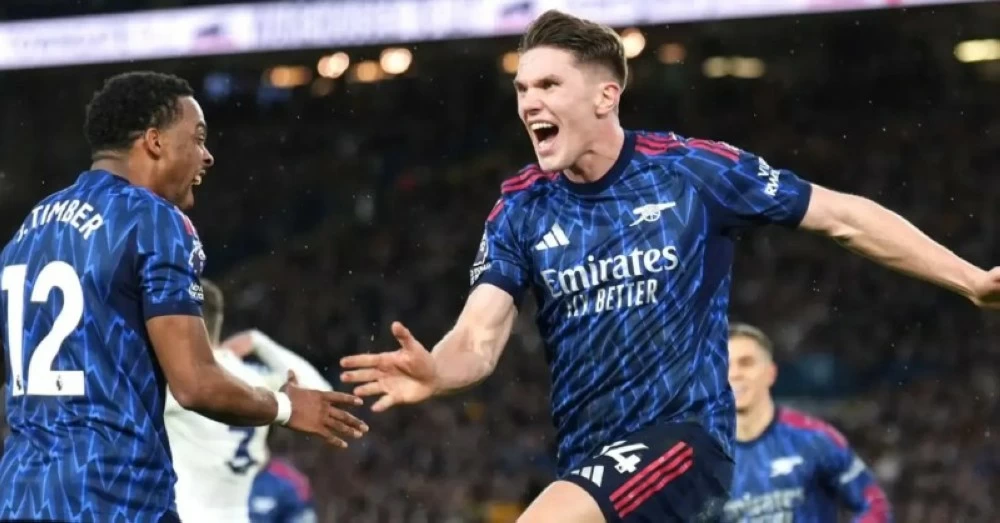 أرسنال يقسو على ليدز برباعية في «البريميرليغ» أرسنال يقسو على ليدز برباعية في «البريميرليغ»