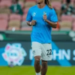 سايمون بوابري ونيوم.. 13 مليون يورو مكاسب في 6 أشهر