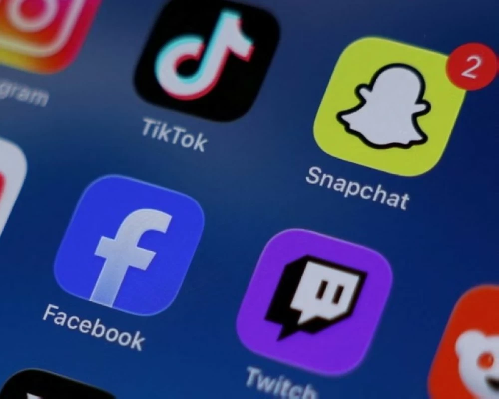 سناب شات يحذر من «ثغرات كبيرة» في حظر منصات التواصل للأطفال سناب شات يحذر من «ثغرات كبيرة» في حظر منصات التواصل للأطفال