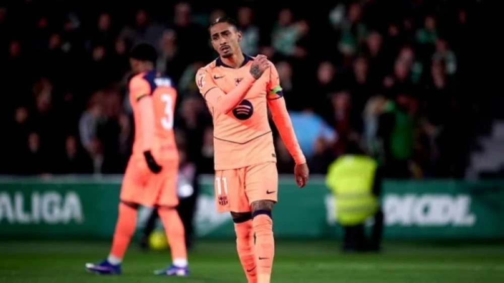 برشلونة يعلن طبيعة إصابة رافينيا.. ومدة غيابه