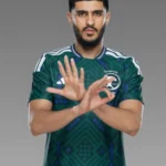 الأحمد يرتدي قميص القادسية