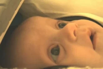 ماذا يدور في ذهن الطفل الرضيع؟.. دراسة جديدة تُجيب