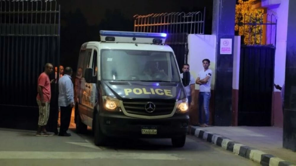 «خلف أبواب العلاج».. ضبط موظف بعيادة طبيب شهير بتهمة التحرش في مصر الجديدة