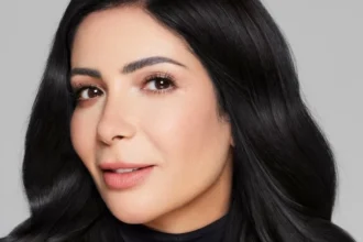 أختار أعمالي وفقاً للمخرج.. منى زكي: لا أميل إلى نقاشات التواصل الاجتماعي