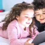 350 ألف طفل يعانون استخداماً غير صحي لمواقع التواصل