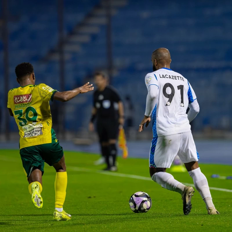 انقطاع التيار عن مباراة نيوم والخليج انقطاع التيار عن مباراة نيوم والخليج