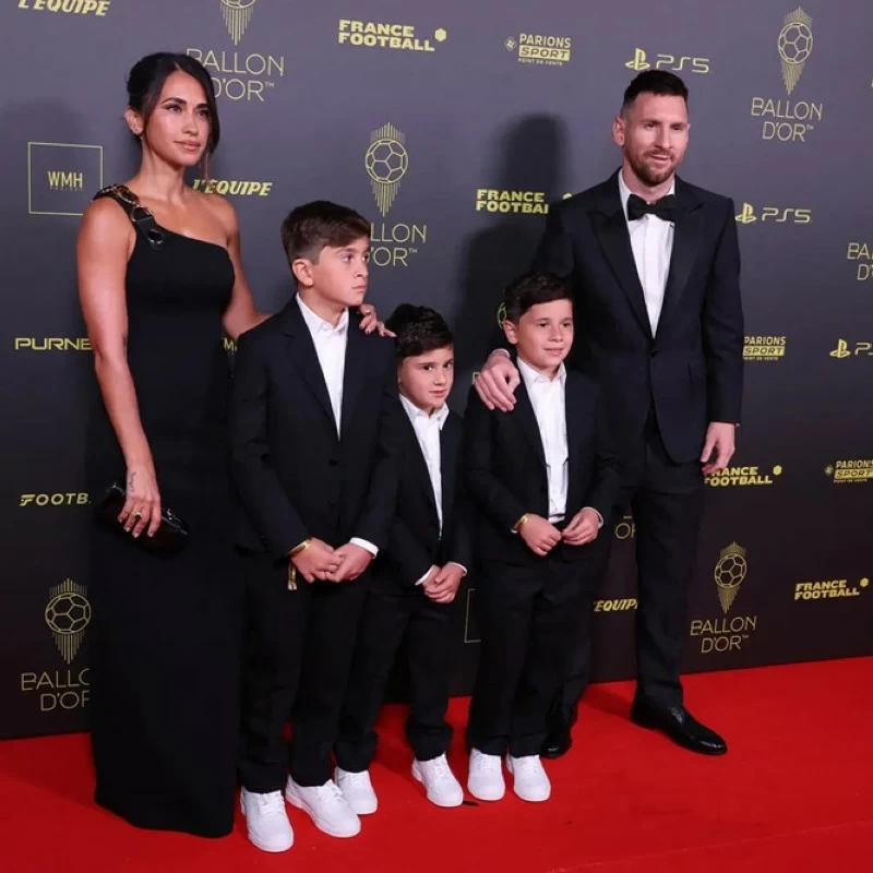 طلاق ميسي وزوجته يشعل «السوشيال ميديا».. ماذا جرى؟ طلاق ميسي وزوجته يشعل «السوشيال ميديا».. ماذا جرى؟