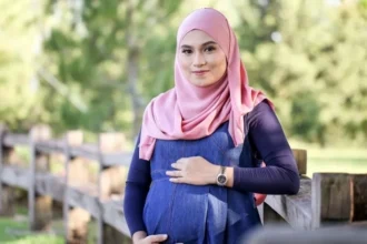 رمضان والحمل.. متى يصوم الجنين مع أمه؟