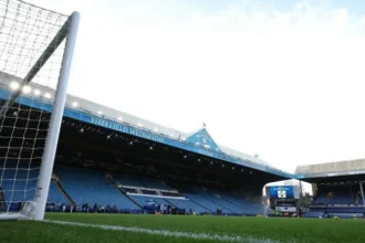 أزمات وإفلاس وخصم 18 نقطة.. أسرع هبوط يُشعل الجدل في إنجلترا