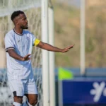 معتوق يحسم مصيره بعد الدخول في الفترة الحرة