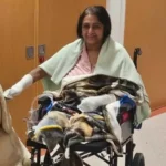 «لعقة» كلب تنتهي ببتر أطراف سيدة بريطانية