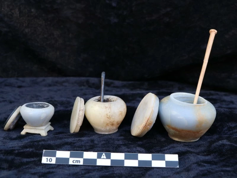 اكتشاف مقابر صخرية من عصر الدولة القديمة جنوبي مصر