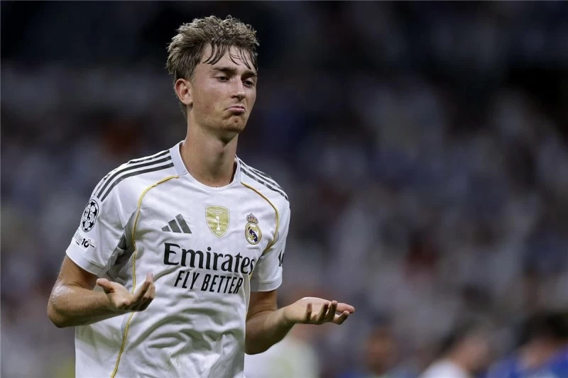 فضيحة تهز «ريال مدريد».. صورة تُربك بطل أوروبا بسبب «هويسن»!