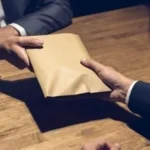 سبائك ورشاوى مالية مقابل تراخيص بناء مخالفة.. مصر تُحيل 8 قيادات أحياء سابقة للمحاكمة