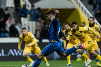 «الزعيم» ينزف ويتراجع للمركز الثالث