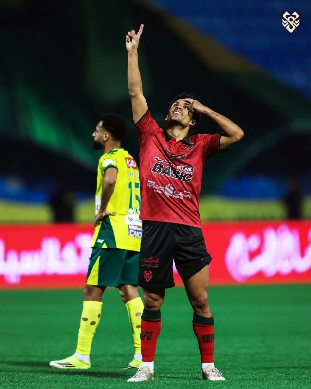 بـ«القاتل».. الخلود يطيح بالخليج بـ«القاتل».. الخلود يطيح بالخليج