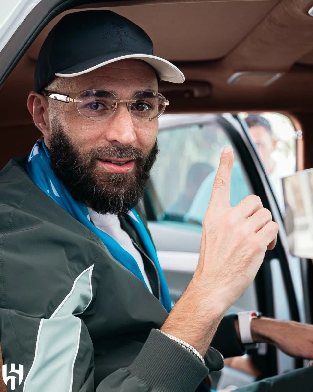 عالج الضامة 4 مرات.. هل إصابة «بنزيما» مزمنة؟ عالج الضامة 4 مرات.. هل إصابة «بنزيما» مزمنة؟