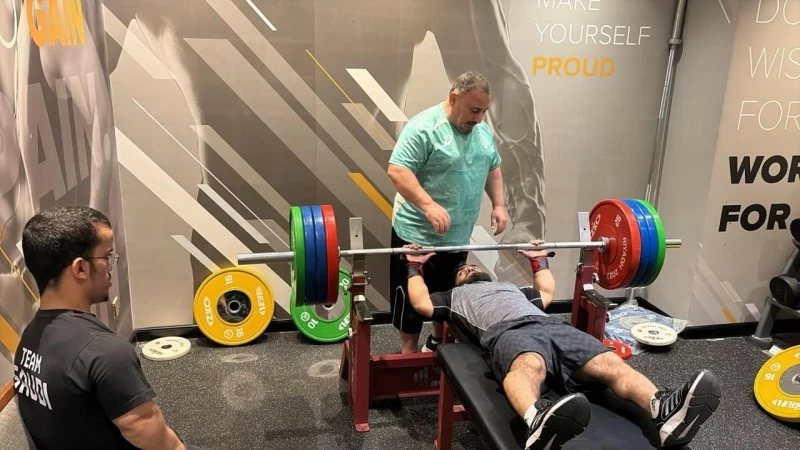 أخضر الأثقال يستعد في جدة للمشاركات الخارجية