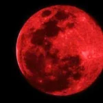 القمر الدموي يطل في 3 مارس