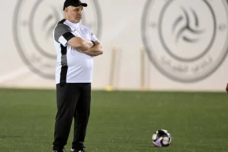 الثالثة ثابتة.. هل يعمق «بن زكري» جراح الزعيم ؟