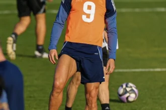 «رونالدو» يعود إلى إسبانيا... من بوابة ألميريا