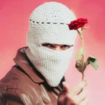 بعد عامين من ارتداء القناع.. «المهن الموسيقية» تكشف الهوية الحقيقية لـ «توو ليت»