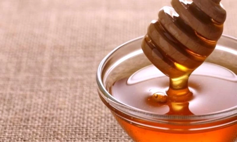 فوائد الماء والعسل: