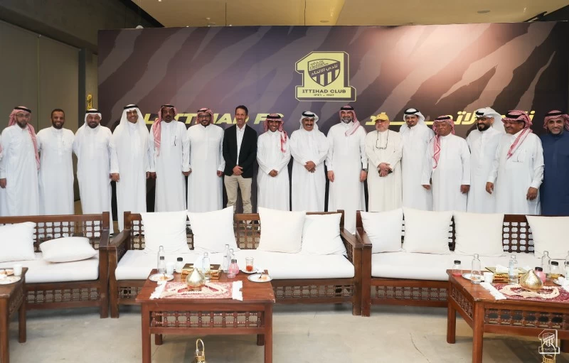 من المواجهة إلى المكاشفة..
رسالة السندي: الاتحاد فوق الجميع.. والانضباط أولاً من المواجهة إلى المكاشفة..
رسالة السندي: الاتحاد فوق الجميع.. والانضباط أولاً