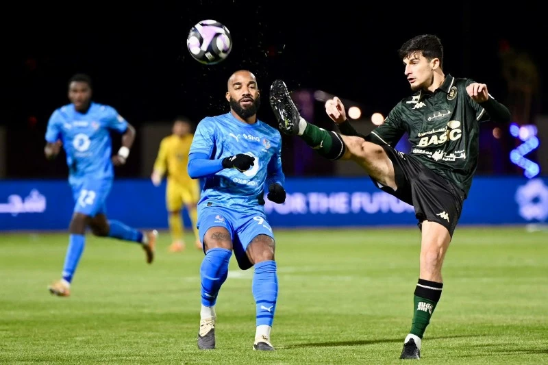 بهدفي هتان .. الخلود يعبر عقبة نيوم بهدفي هتان .. الخلود يعبر عقبة نيوم