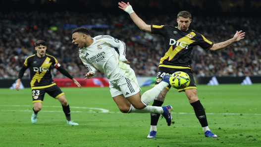 ريال مدريد يحقق فوزا صعبا على رايو فايكانو في الدوري الإسباني ريال مدريد يحقق فوزا صعبا على رايو فايكانو في الدوري الإسباني