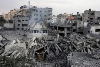 6 شهداء جراء القصف الإسرائيلي عدة مناطق في غزة​ 