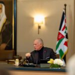 الملك يلتقي شخصيات سياسية وإعلامية لبحث أبرز القضايا المحلية والتطورات الإقليمية والدولية