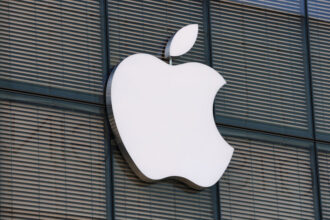 سهم “آبل” يسجل أكبر خسارة يومية منذ أبريل الماضي