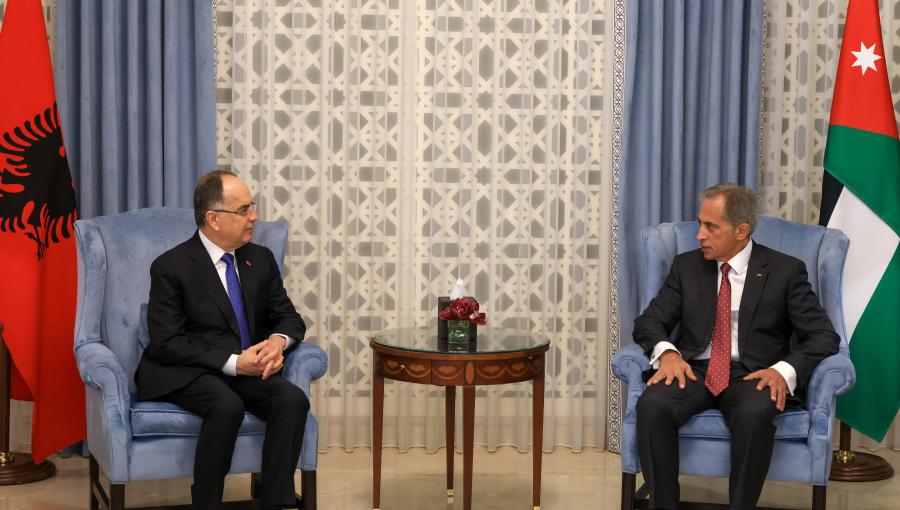 رئيس الوزراء يستقبل الرئيس الألباني رئيس الوزراء يستقبل الرئيس الألباني