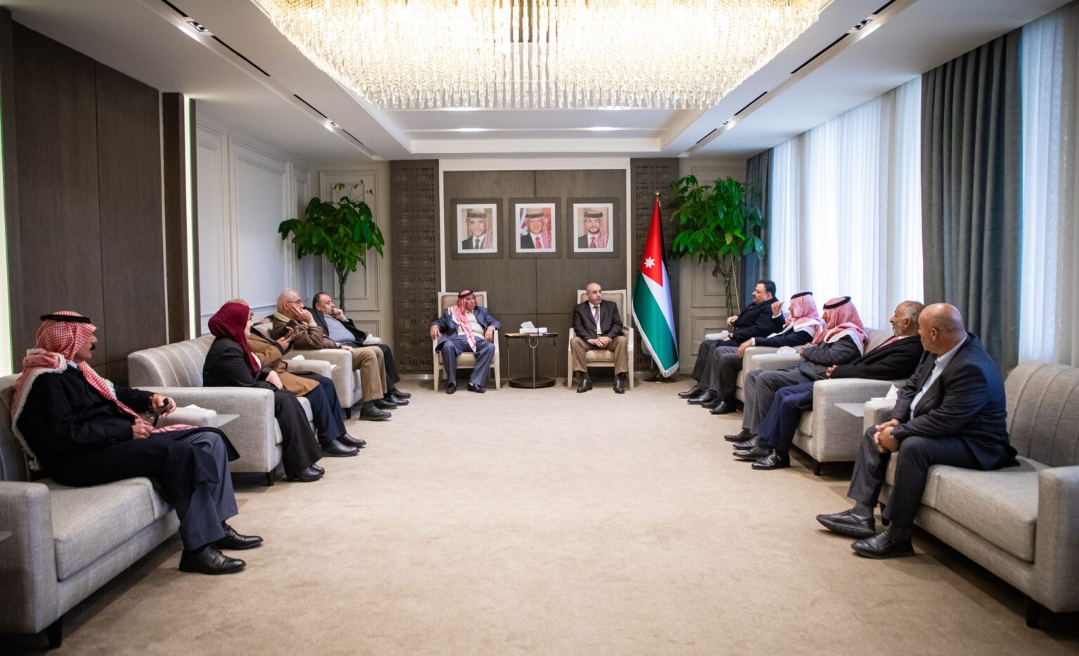 القاضي يلتقي رئيس اتحاد المزارعين ويؤكد دعمه لمطالب القطاع القاضي يلتقي رئيس اتحاد المزارعين ويؤكد دعمه لمطالب القطاع