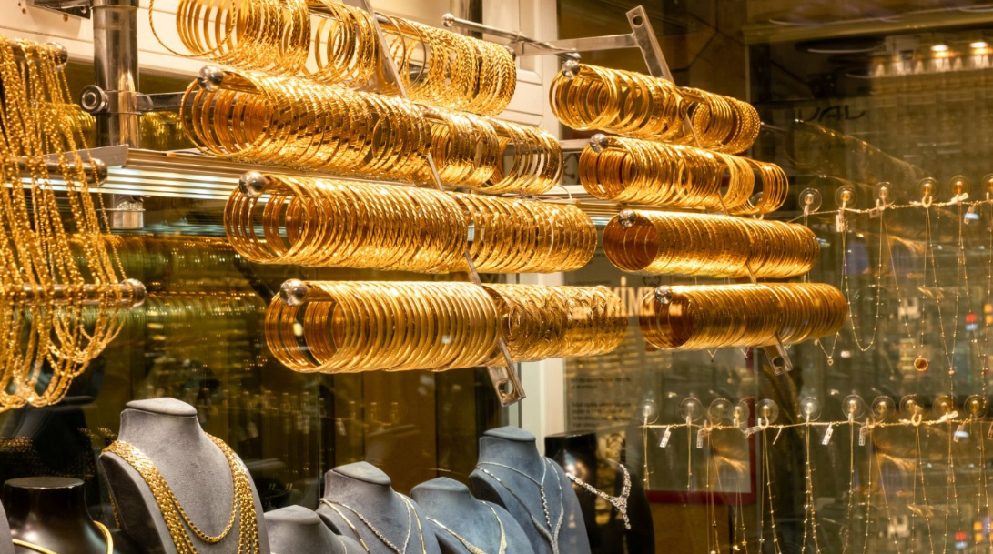 100 دينار سعر الذهب عيار 21 بالسوق المحلية