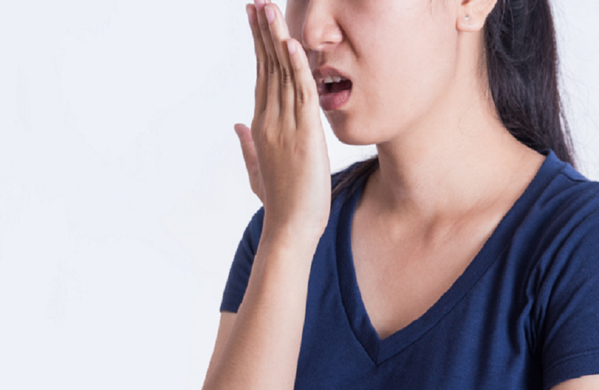 خطوات فعّالة للتخلص من رائحة الفم الكريهة خلال رمضان خطوات فعّالة للتخلص من رائحة الفم الكريهة خلال رمضان