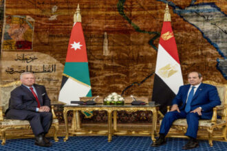 الملك والرئيس المصري يشددان على ضرورة احترام سيادة الدول والاحتكام للحوار