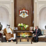 الملك وأمير قطر يؤكدان ضرورة الوقف الفوري للتصعيد في المنطقة