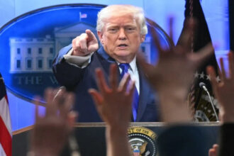 ترمب: قررت رفع الرسوم الجمركية العالمية من 10% إلى 15%