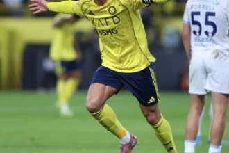 رونالدو يعرف طريق المرمى