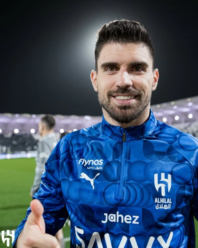 يحتاج 10 أيام تأهيل.. نيفيز «زاد الطين بلة» يحتاج 10 أيام تأهيل.. نيفيز «زاد الطين بلة»